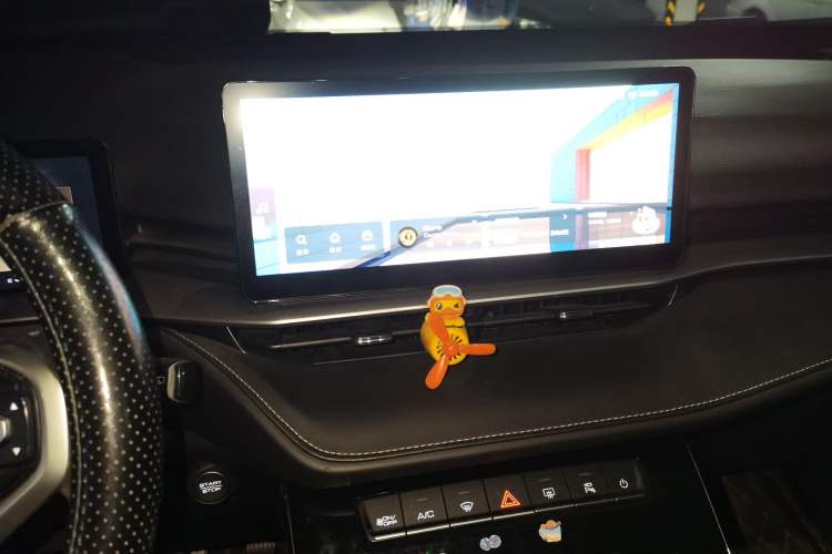 Used Haval H6 2021 3rd Generation 2.0T Automatic Two-Wheel Drive Max Audio And AC Panel