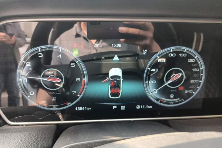 Used Hongqi HS5 2019 2.0T Smart Connect Flagship Edition Instrument Cluster