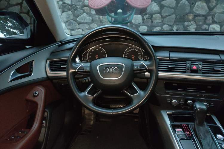 Used Audi A6L 2018 30th Anniversary Edition TFSI Trendy Model Steering Wheel
