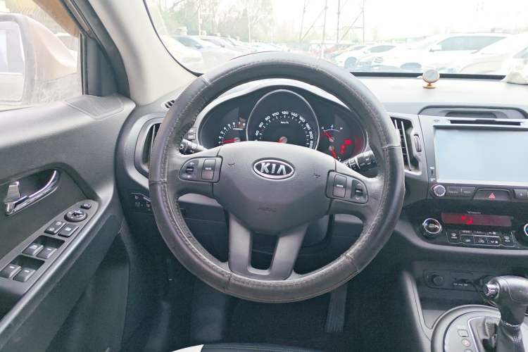 Used Kia Sportage R 2012 2.0L Automatic Two-Wheel Drive GLS