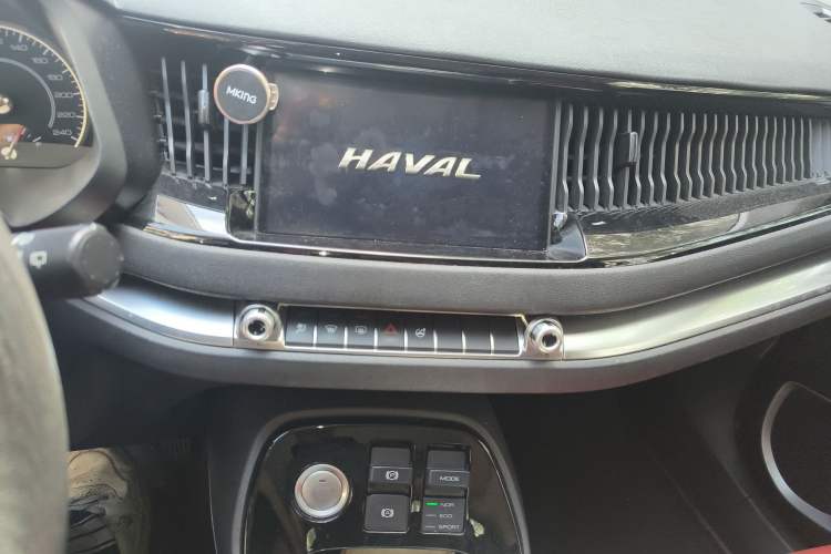 Used Haval H2s 2017 Blue Label 1.5T Dual-Clutch Comfort Model Audio And AC Panel