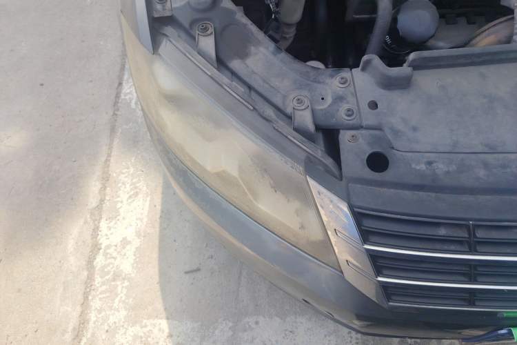 Used Volkswagen Lavida 2013 1.4TSI Manual Comfort Edition Right Front Headlight