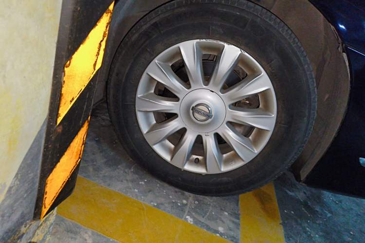 Used Nissan Teana 2008 2.5L XL Leading Edition Right Front Wheel Hub