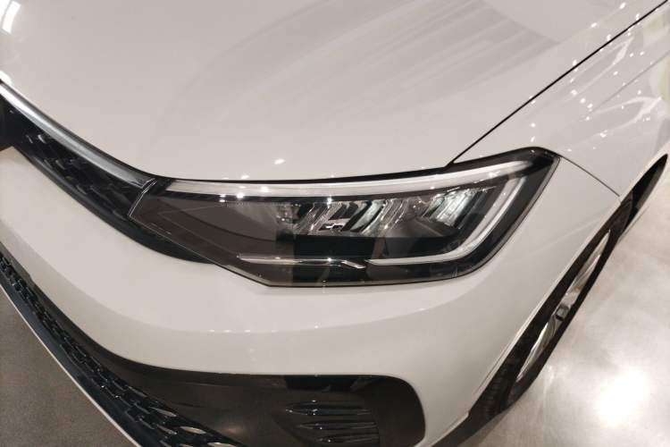 Used Volkswagen Lavida 2023 New Sharp 1.5L Manual New Comfort Edition