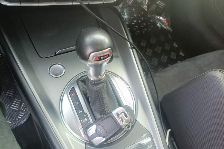 Used Audi TT 2015 TT Coupe 45 TFSI Gear Lever