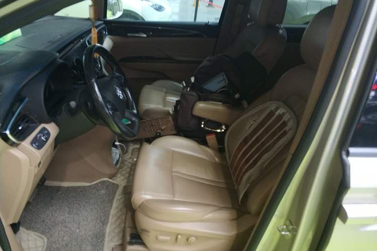 Used Buick GL8 2017 ES 28T Premium Version China V Standard Left Front Seat