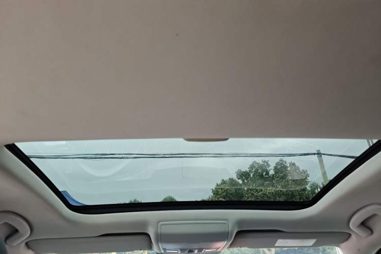 Used Volkswagen Lamando 2015 280TSI DSG Comfort Edition
