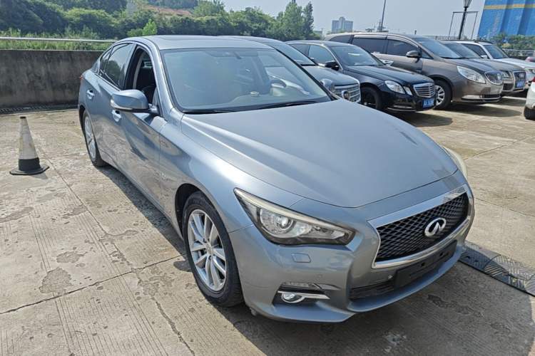 Used Infiniti Q50 2014 2.0T Luxury Edition