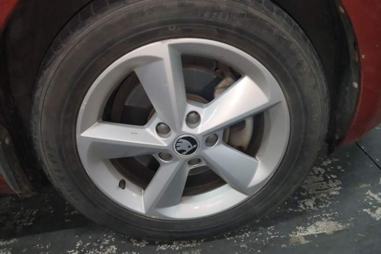 Used Skoda Octavia 2015 1.6L Manual Yijie Edition