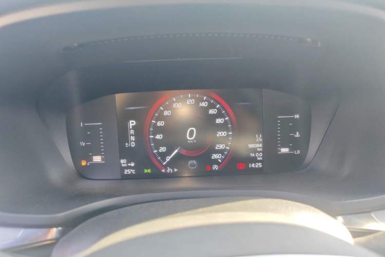 Used Volvo S60 2020 T4 Zhiyi Luxury Edition Instrument Cluster