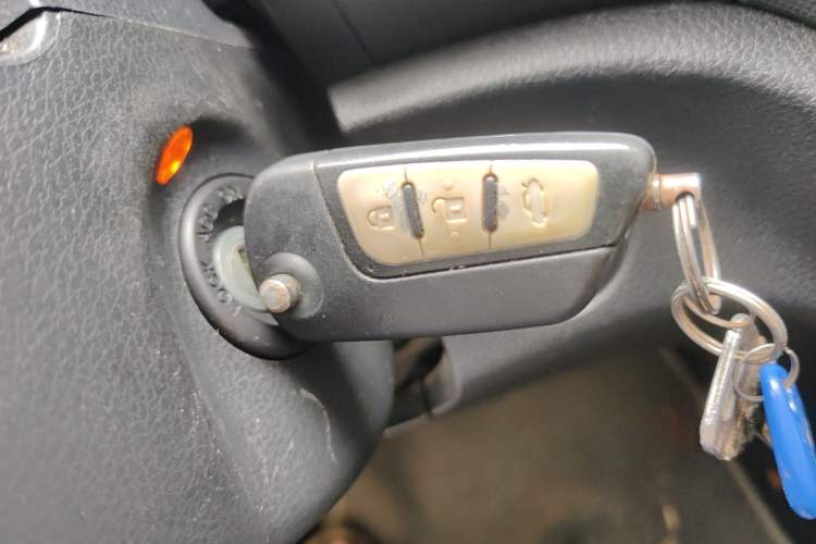 Used Bestune B70 2014 2.0L automatic comfort version Vehicle Key