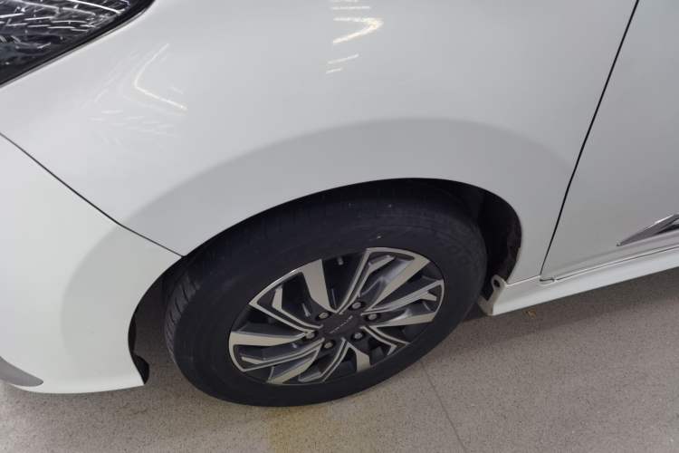 Used SAIC MAXUS G20 2021 Facelifted PLUS 2.0T Gasoline Automatic Luxury Edition

