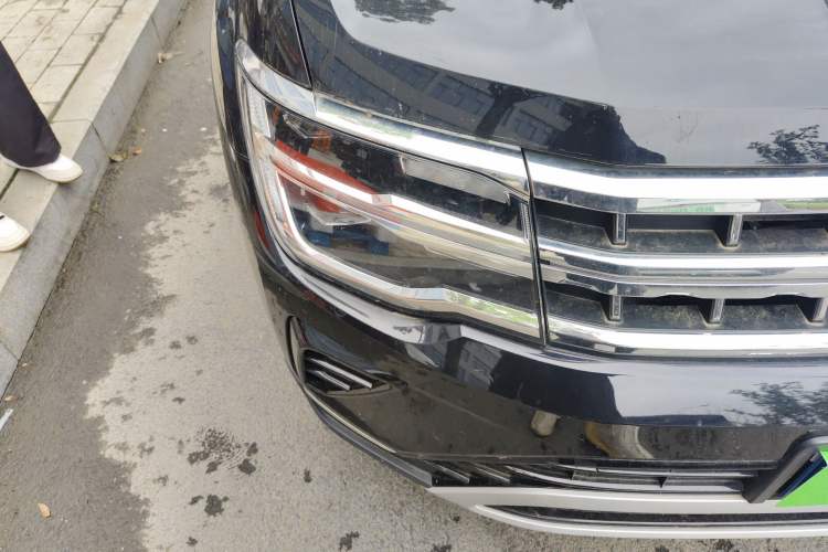 Used Volkswagen Teramont 2021 330TSI Two-Wheel-Drive Prestige Luxury Edition Right Front Headlight