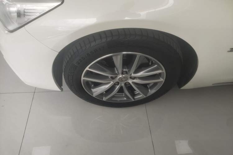 Used Infiniti Q50L 2018 2.0T Comfort Edition China VI Standard
