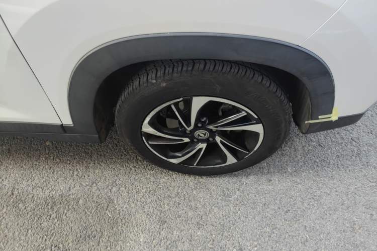 Used Dongfeng Fengon S560 2018 Upgraded Model 1.8L CVT Prestige 7-Seater Right Front Wheel Hub