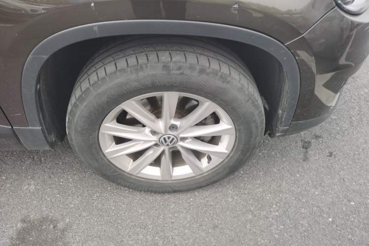 Used Volkswagen Tiguan 2016 300TSI Automatic Two-Wheel Drive Comfort Edition Right Front Wheel Hub