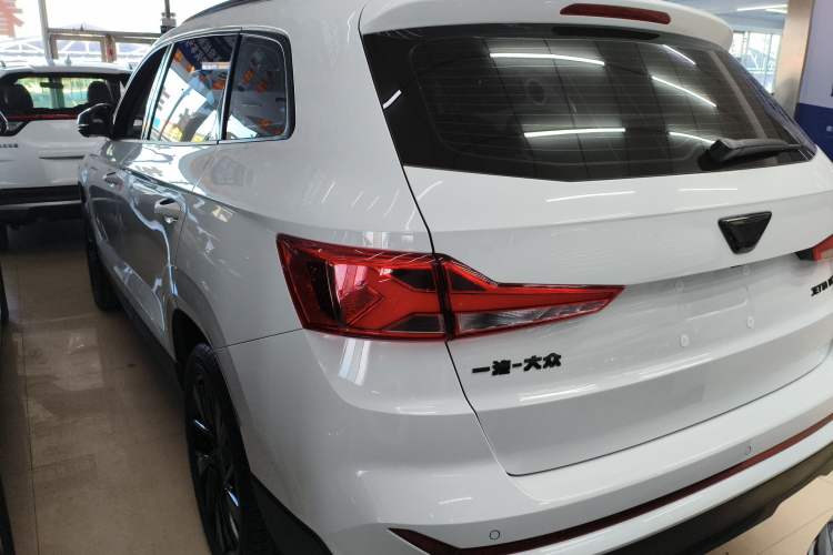 Used Jetta VS7 2022 280TSI Automatic High-Gloss Glory Edition