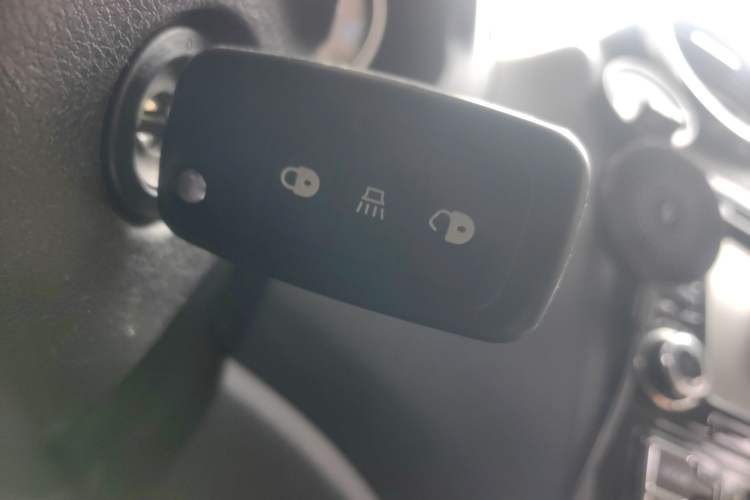 Used Haval H6 2013 Upgraded Model 2.4L Automatic Two-Wheel Drive Prestige Version
