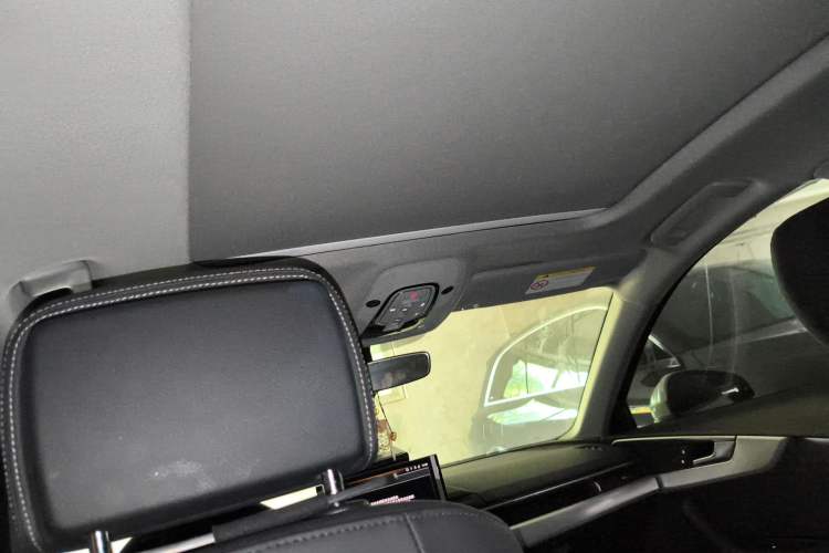 Used Audi A4L 2020 40 TFSI Fashionable and Elegant Model
