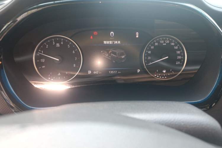 Used Buick GL8 2023 Land Executive Class Comfort Model