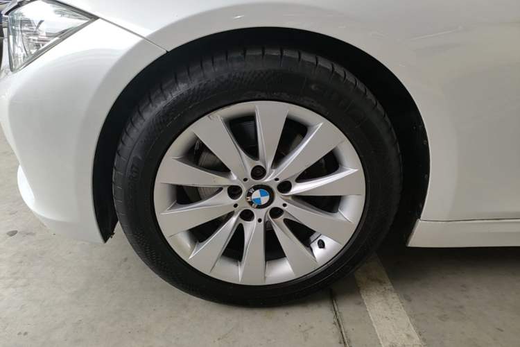 Used BMW 3 Series 2017 318Li Fashion Model

