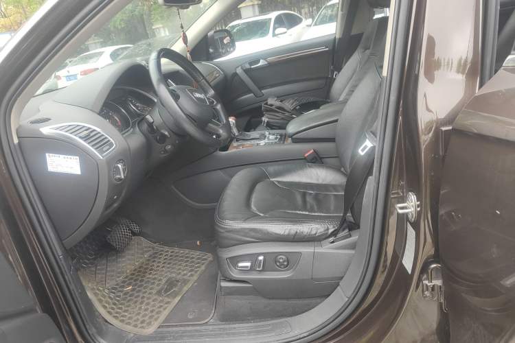 Used Audi Q7 2012 3.0 TFSI Comfort Model (245kW) Left Front Seat