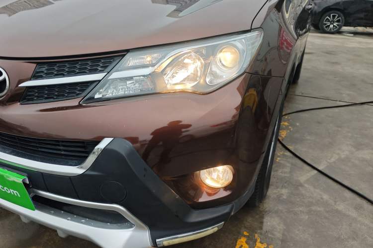 Used Toyota RAV4 2013 2.0L CVT Two-Wheel Drive Urban Edition