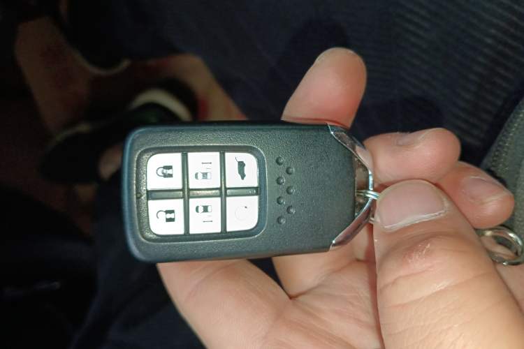 Used Honda Odyssey 2022 2.0L eHEV Sharp Supreme Edition
