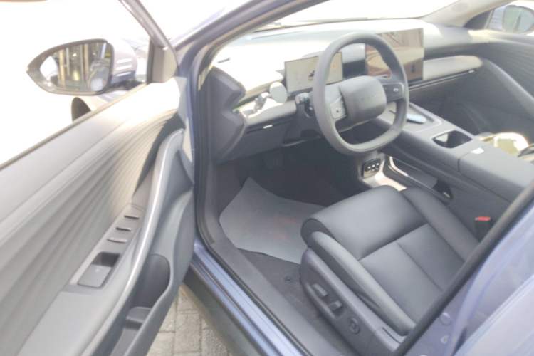 Used Nissan N6 2026 Model 180 Max