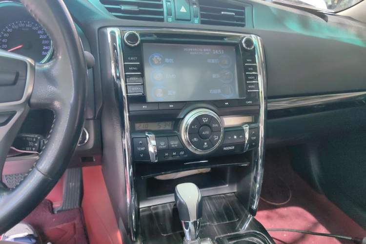 Used Toyota Reiz 2012 2.5V Fengdu Elite Stylish Edition
