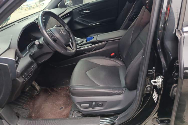 Used Toyota Avalon 2022 2.0L XLE Premium Edition