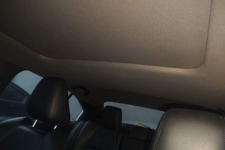 Used Toyota Levin 2019 185T CVT Luxury Edition China V Standard Headliner