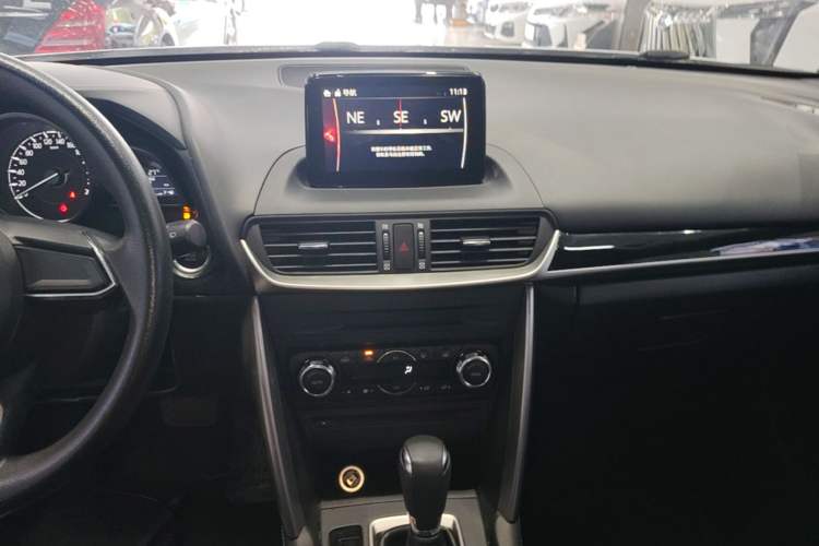 Used Mazda CX-4 2018 2.0L Automatic Two-Wheel Drive Blue Sky Exploration Version China V Standard
