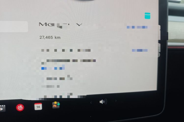 Used Tesla Model Y 2022 Revised Version Rear-Wheel Drive Odometer Close Up