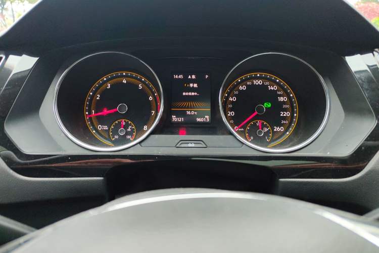 Used Volkswagen Tiguan L 2020 330TSI Automatic Two-Wheel Drive Panoramic Comfort Edition China VI Standard
