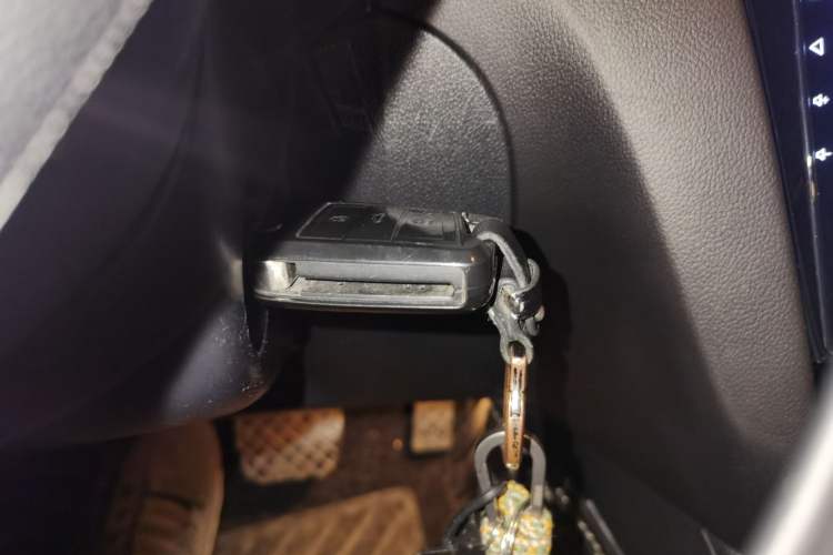 Used Skoda Octavia 2016 1.6L Automatic Smart Drive Edition Vehicle Key