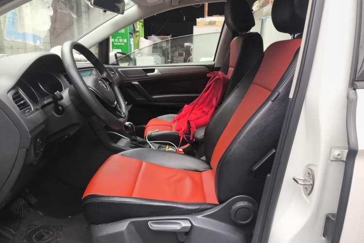 Used Volkswagen Golf Sportsvan 2018 1.6L Automatic Comfort Model Left Front Seat