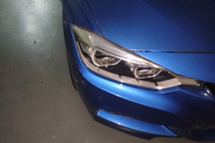 Used BMW 3 Series 2016 320i M Sport Exterior 6