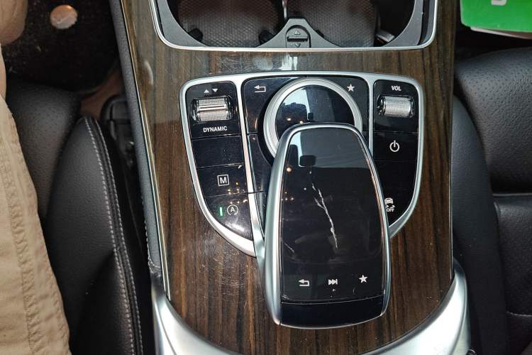 Used Mercedes-Benz GLC 2017 GLC 260 4MATIC Luxury Model