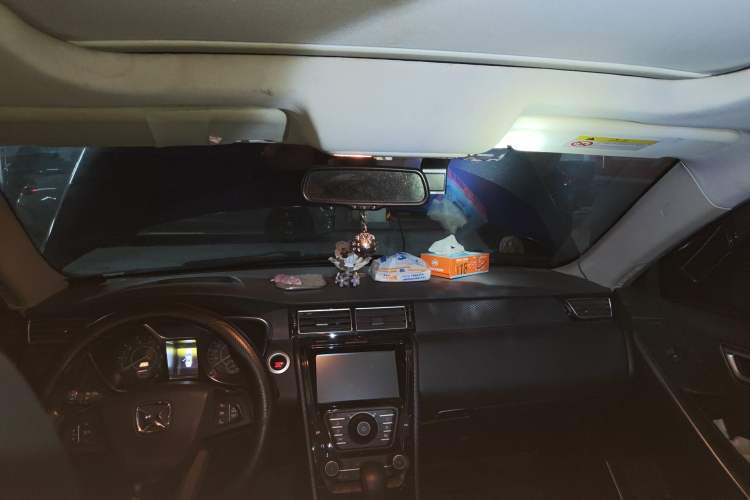 Used JMC Yusheng S330 2016 1.5L GTDi Automatic Two-Wheel Drive Prestige Edition Headliner