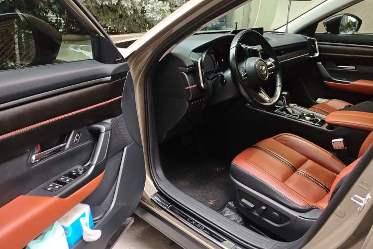 Used Mazda CX-50 2023 2.5L Luxury Edition Driver Seat