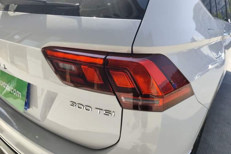 Used Volkswagen Tiguan L 2023 300TSI Automatic Two-Wheel Drive Smart Edition