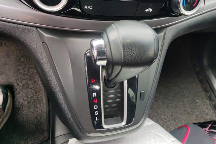 Used Honda CR-V 2015 2.0L Four-Wheel Drive Fashion Edition