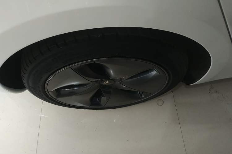 Used Tesla Model 3 2019 Standard Range Rear-Wheel Drive Upgraded Version (60 kWh)