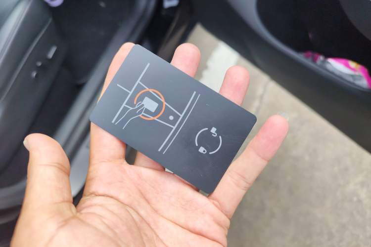 Used Tesla Model Y 2021 Long-Range All-Wheel-Drive Version