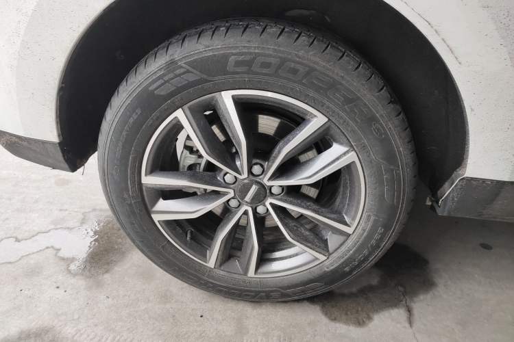 Used Wey VV5 2021 1.5T Two-Wheel Drive Smart Pioneer
