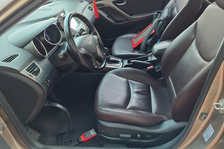 Used Hyundai Elantra (5th Generation / Langdong) 2015 1.6L Automatic Leading Model Left Front Seat