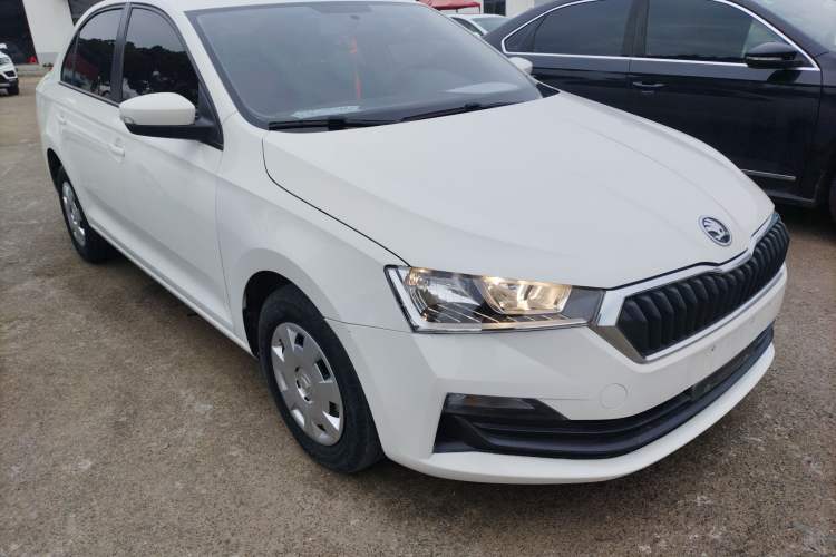 Used Skoda Rapid 2022 1.5L Automatic Comfort Edition