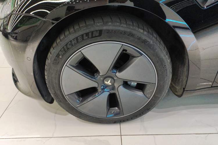 Used Tesla Model 3 2022 Rear-Wheel-Drive Version Exterior 1