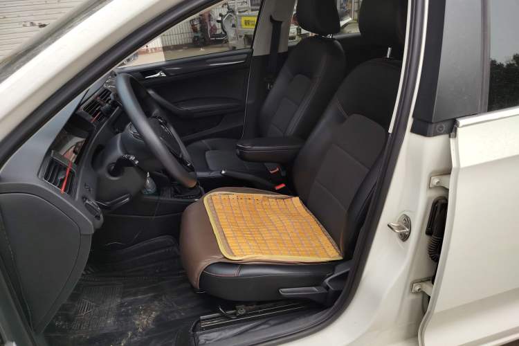 Used Volkswagen Santana 2017 Haval H9 1.6L Automatic Comfort Edition Left Front Seat